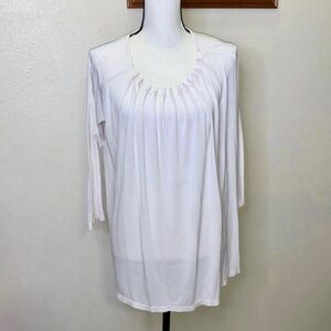 Downeast pure white pleated 3/4 sleeve shirt Woman’s Large